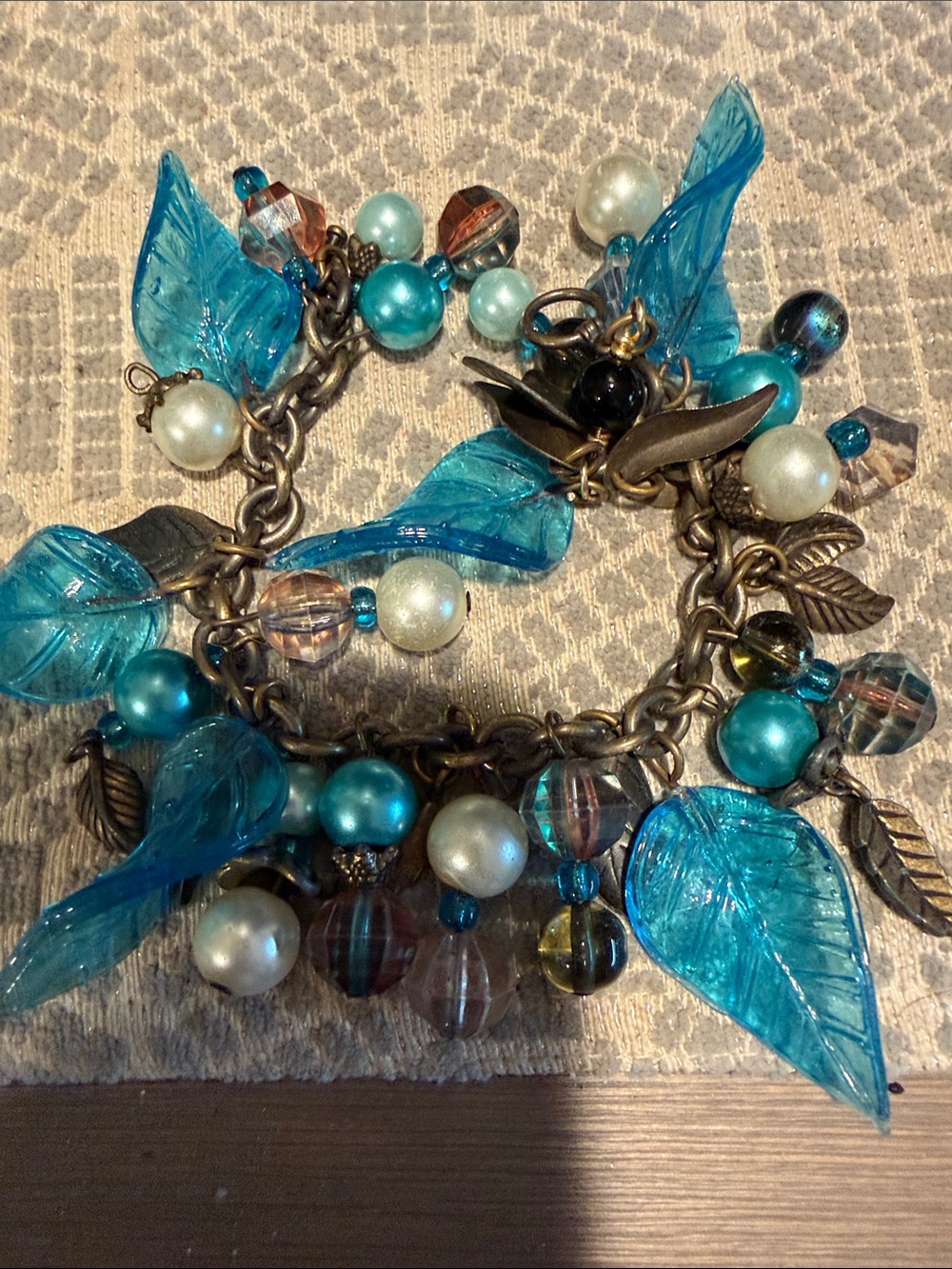 Turquoise Leaf Charm Bracelet with Pearlescent Beads